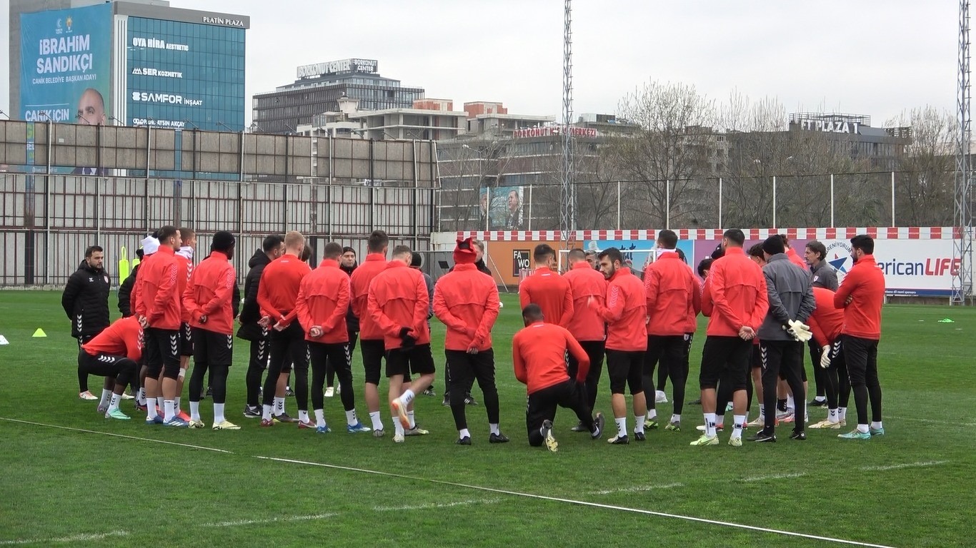 Samsunspor un kalecisi Okan Kocuk tan açıklama Her maç final gibi