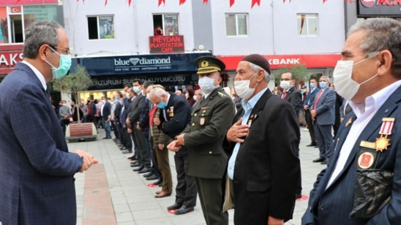 Sultanbeyli'de 29 Ekim Cumhuriyet Bayramı Kutlamaları
