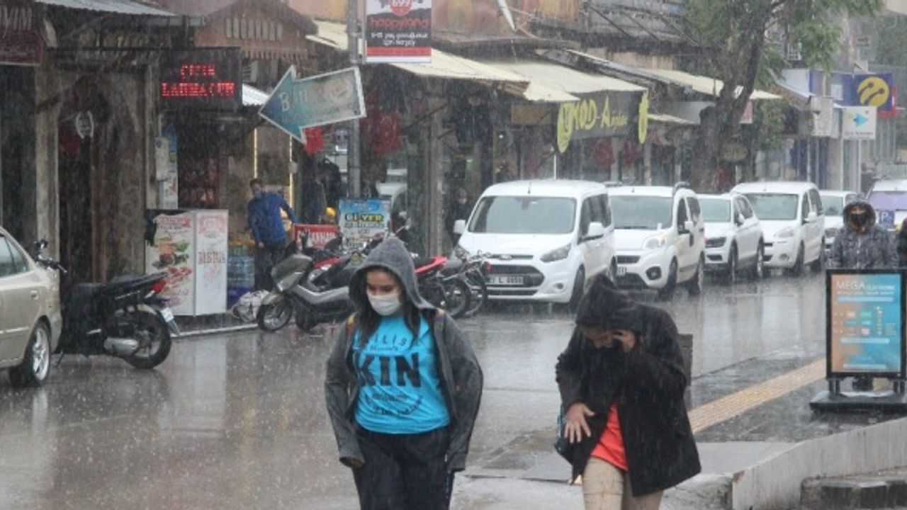 Kilis'te 153 gün sonra yağmur yağdı