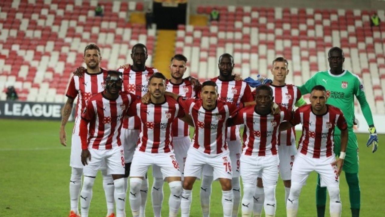 Sivasspor-Karabağ maçının hakemi değişti