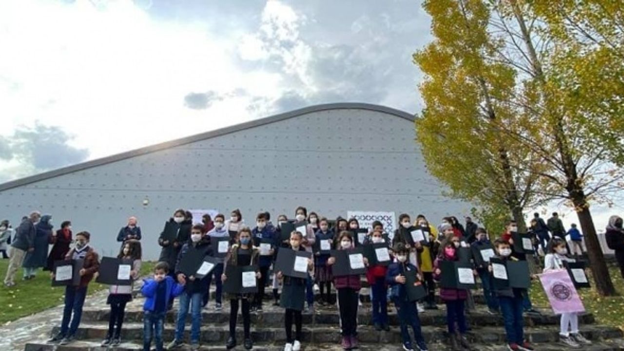 Baksı Müzesi Öğrenci Sanat Şenliği sertifika töreni ve sergi açılışı yapıldı