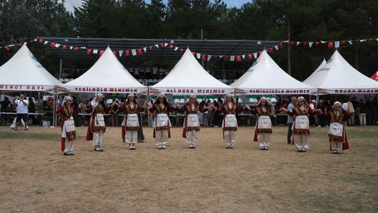 Samsun'da menemen şöleni! 10 bin kişi akın etti
