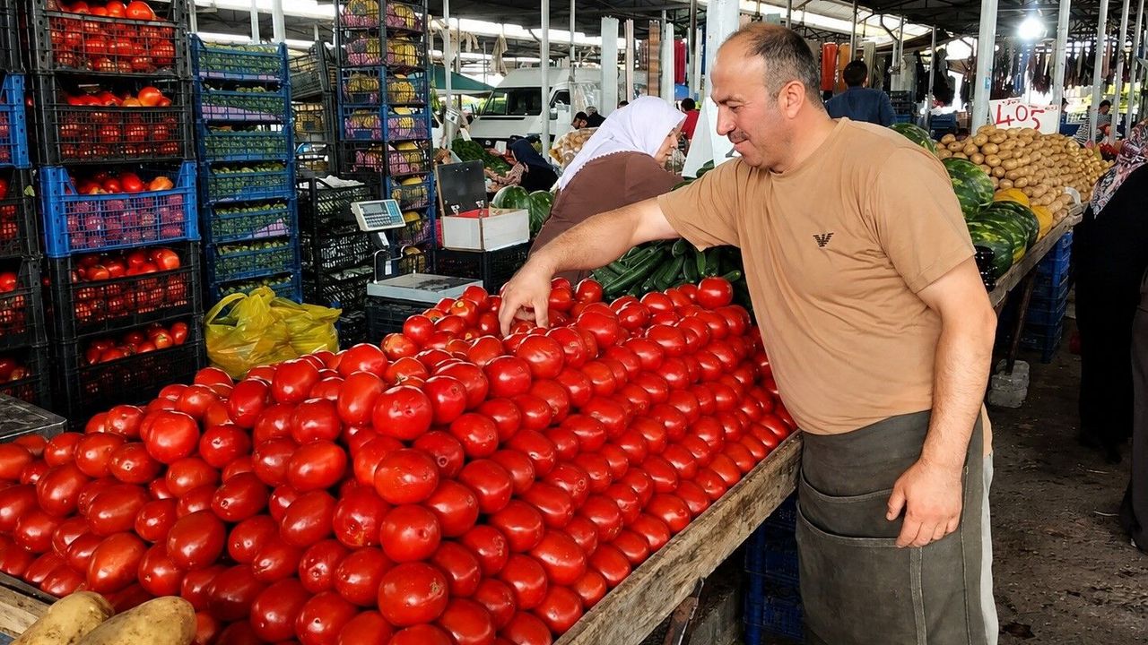 Çarşamba Pazarı'nda yaz bereketi! Tezgâhlar doldu taştı