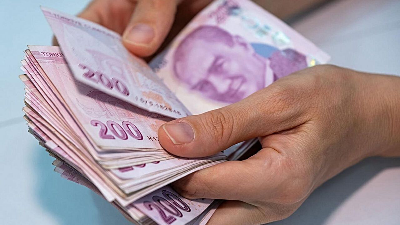 Milyonlarca çalışana güzel haber! O düzenleme rafa kalktı
