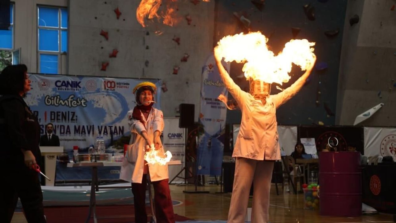 Samsun’da Mavi Vatan bilim şenliği başladı