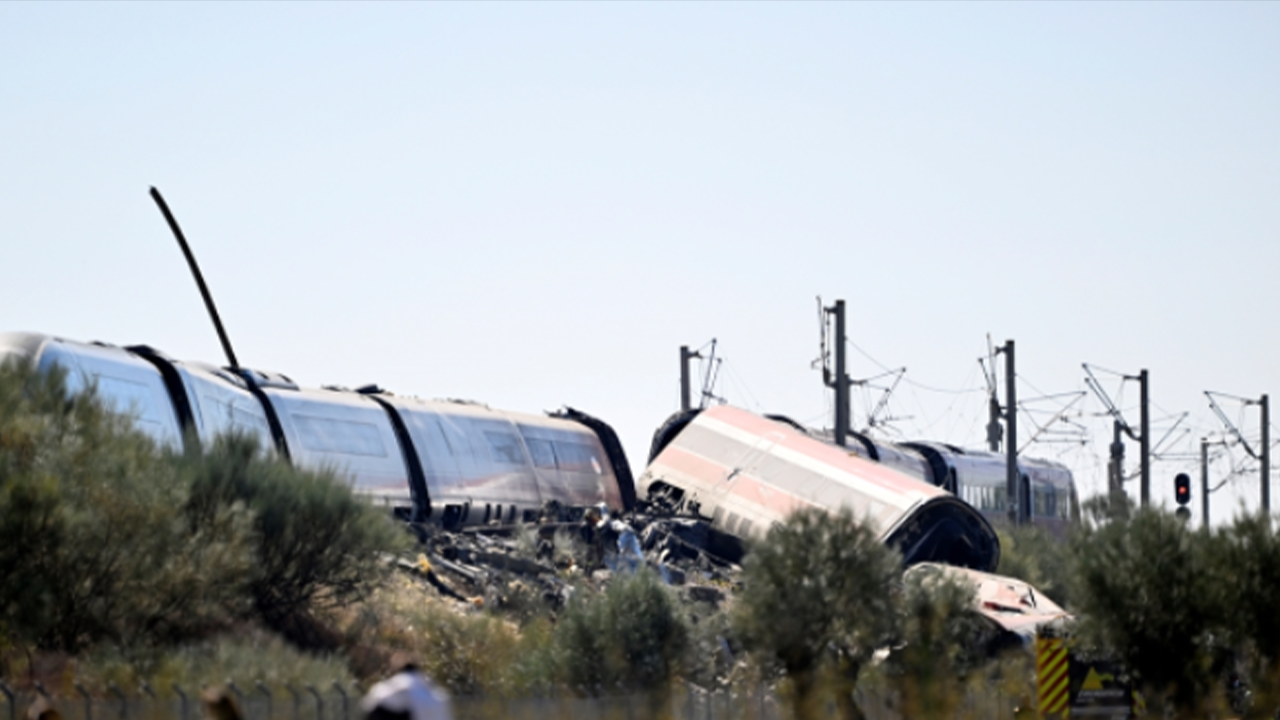 İspanya’da tren faciasında ölü sayısı arttı! Türkiye'den taziye mesajı