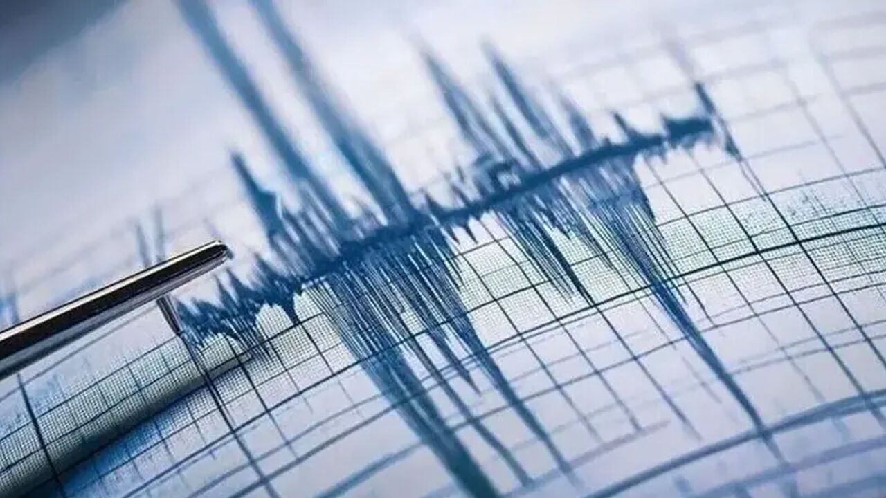 SON DAKİKA: Aynı bölgede bir deprem daha! İstanbul da hissetti