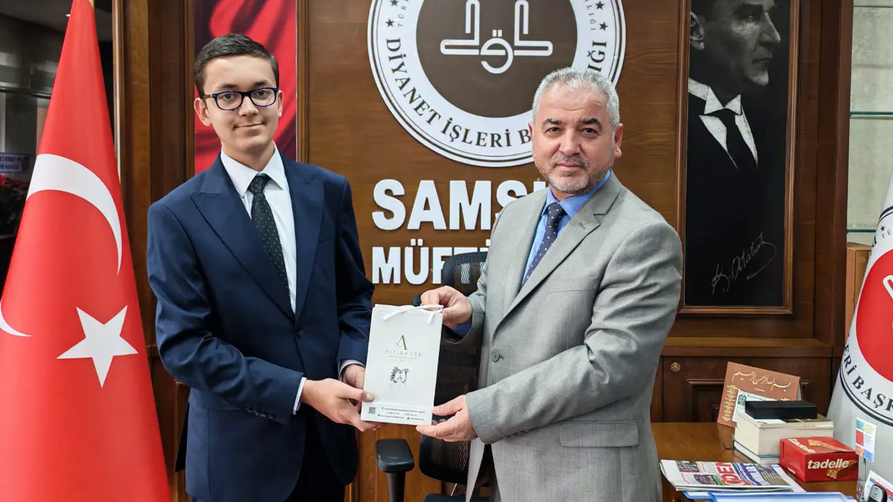 Samsunlu hafız Yunus Emre Yılmaz Türkiye üçüncüsü oldu