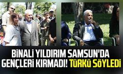 Binali Yıldırım Samsun'da gençleri kırmadı! Türkü söyledi