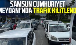 Samsun'un İlkadım ilçesi Cumhuriyet Meydanı'nda trafik kilitlendi