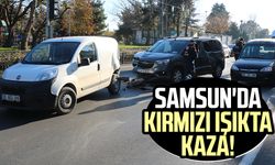 Samsun'da kırmızı ışıkta kaza!