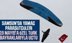 Samsun'da Yamaç paraşütçüleri 19 Mayıs'a özel Türk bayraklarıyla uçtu
