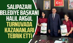 Salıpazarı Belediye Başkanı Halil Akgül turnuvada kazananları tebrik etti