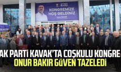 AK Parti Kavak’ta coşkulu kongre: Onur Bakır güven tazeledi