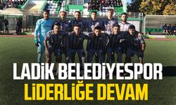 Ladik Belediyespor liderliğe devam