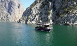 Şahinkaya Kanyonu: Tekneyle Doğa Keşfi