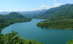 Ayvacık Baraj Gölü’nde Sessizlik Rotaları