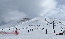 Ladik Akdağ Kayak Merkezi ve Göl Manzarası