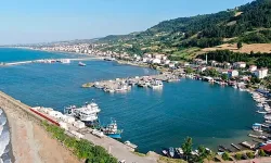 Yakakent’te Yaşam: Sahil ve Küçük İlçe Rehberi