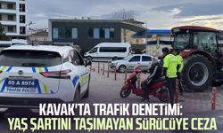 Kavak'ta trafik denetimi: Yaş şartını taşımayan sürücüye ceza