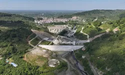 Salıpazarı’nda Sessiz Köy Günlerinin Değişmeyen Düzeni