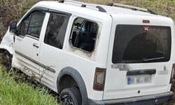 Samsun'da araç kontrolden çıktı: Kanala düştü!