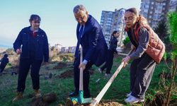 Öğrencilerle birlikte diktiler: İlkadım’da yeşil hamle