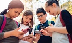 15 yaş altına sosyal medya yasağı getiren kanun teklifi Meclis'ten geçti
