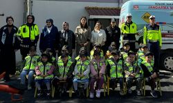 Samsun'da minikler "Küçük Polisler" etkinliğiyle mesleği tanıdı