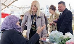 CHP Yakakent’te sahaya indi: Pazar yeri eleştirisi