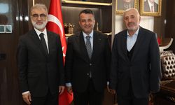 Eski Bakan Taner Yıldız'dan Başkan Halit Doğan'a ziyaret