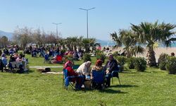 Samsun’da yazdan kalma gün! Vatandaşlar sahile akın etti