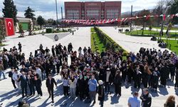 Kitaplar meydanda hayat buldu: Samsun’da dikkat çeken etkinlik