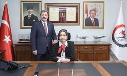 Samsun Valisi Orhan Tavlı makamını Diclenur Karahisar’a devretti