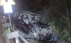 Samsun'da hafif ticari araç yoldan çıktı: 3 ağır yaralı