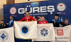 Samsunlu güreşçi Ömer Faruk Karadeniz Türkiye üçüncüsü oldu