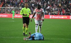 Samsunspor 10 kişi kaldı, derbi uzatmalara gitti! 0 - 0