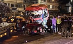 Giresun'da tır iki otomobile çarptı: 5 ölü, 6 yaralı