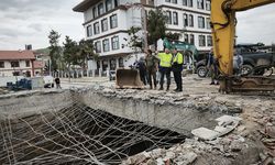 Havza’da selin izleri siliniyor: Kontrollü yıkım başladı