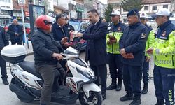 Havza'da sürücülere broşür dağıtıldı, kurallar anlatıldı