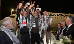 İsrail’in alıkoyduğu Küresel Sumud Filosu aktivistleri İstanbul’da!