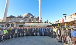 Samsun Valisi Orhan Tavlı ve Başkan Halit Doğan Havza’da vatandaşlarla bayramlaştı
