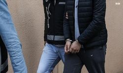 Samsun'da istismar suçundan aranan kişi çatıda yakalandı