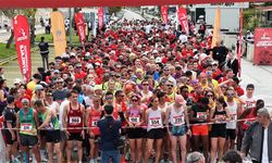 Samsun’da maraton coşkusu! 19 Mayıs koşusu nefes kesti