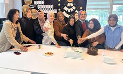 Samsun'da otizmli bireylerin annelerine anlamlı kutlama