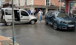 Samsun’da otomobil ile hafif ticari araç çarpıştı: 7 yaralı!