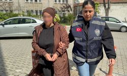 Samsun'da teyze yeğeninin altınlarını çalıp araba aldı