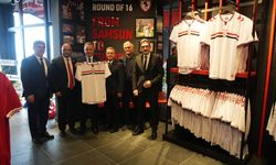 Samsunspor FC Store kapılarını açtı! Taraftar akın etti