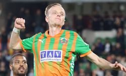 Savaştan kaçan Hadergjonaj, Süper Lig'de tarih yazdı