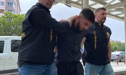 Tartışma kanlı bitti: Annesinin sevgilisini öldürdü!
